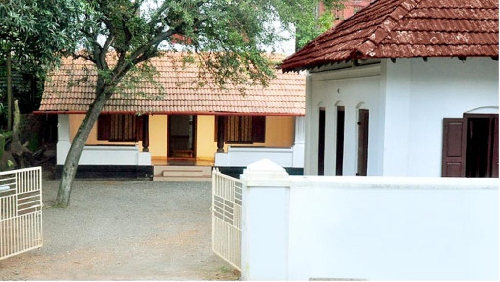 Wariyam Heritage Thrissur Екстериор снимка